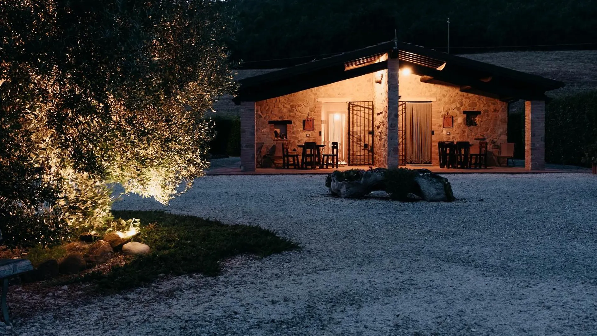Poggio Al Vento Villa Manciano Lantgård
